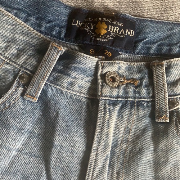 Lucky Brand Distressed Arrow Shorts - 8 - Picture 2 of 4